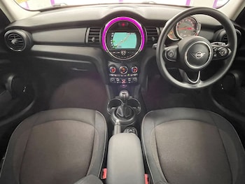 Used MINI Hatch 2019 for sale - 75502831: Photo