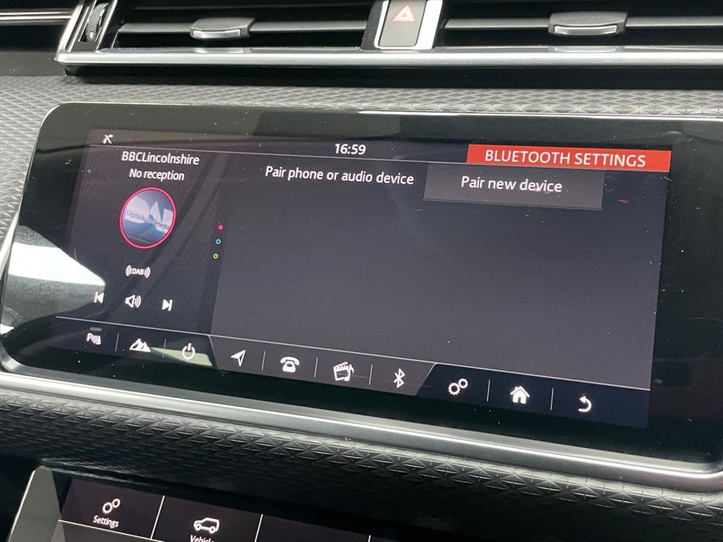 Used Land Rover Range Rover Velar 2017 for sale - 77275679: Photo 42