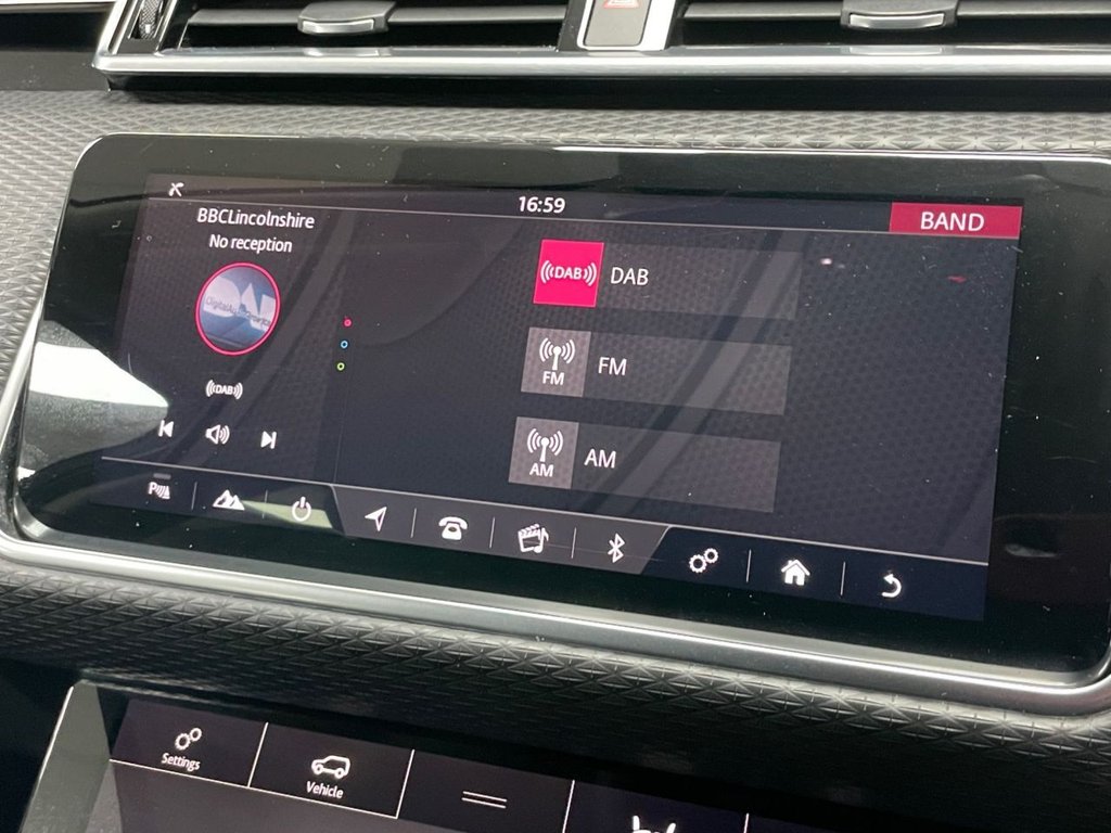 Used Land Rover Range Rover Velar 2017 for sale - 77275679: Photo 43