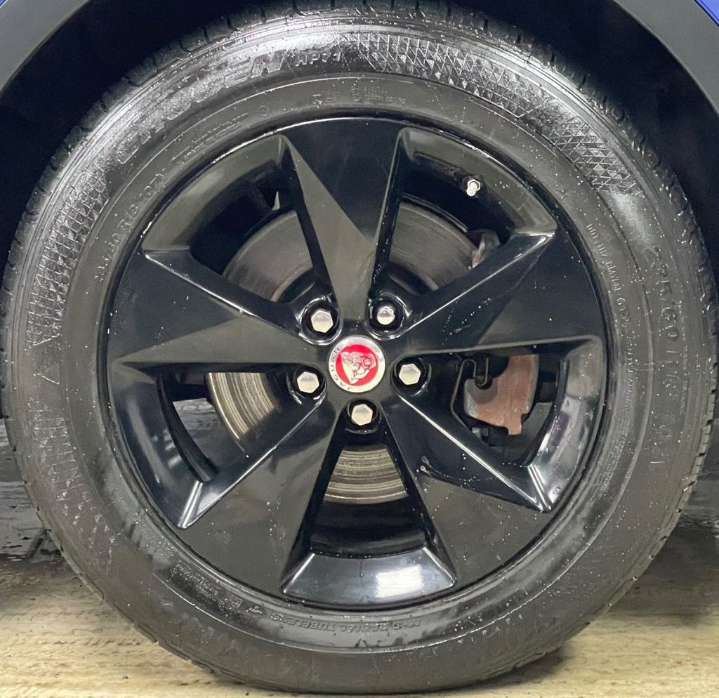 Used Jaguar E-Pace 2019 for sale - 76909799: Photo 13