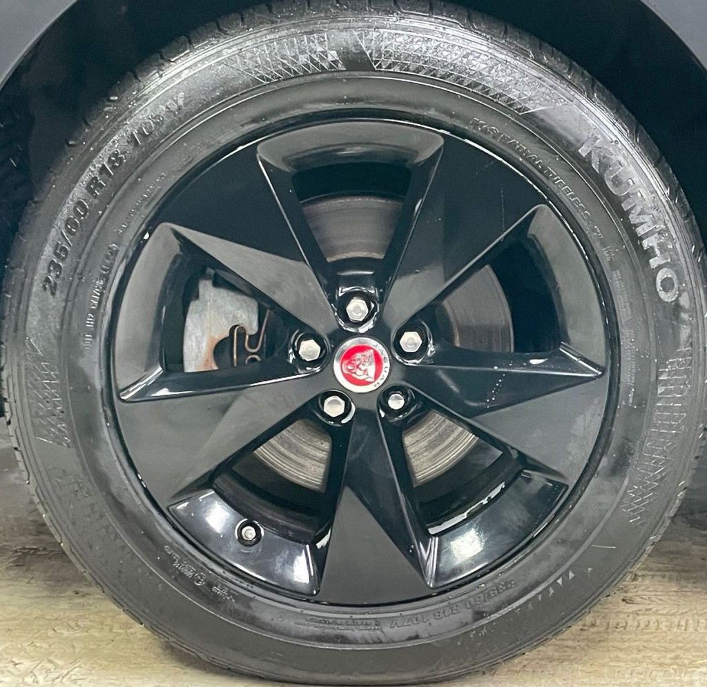 Used Jaguar E-Pace 2019 for sale - 76909799: Photo 15