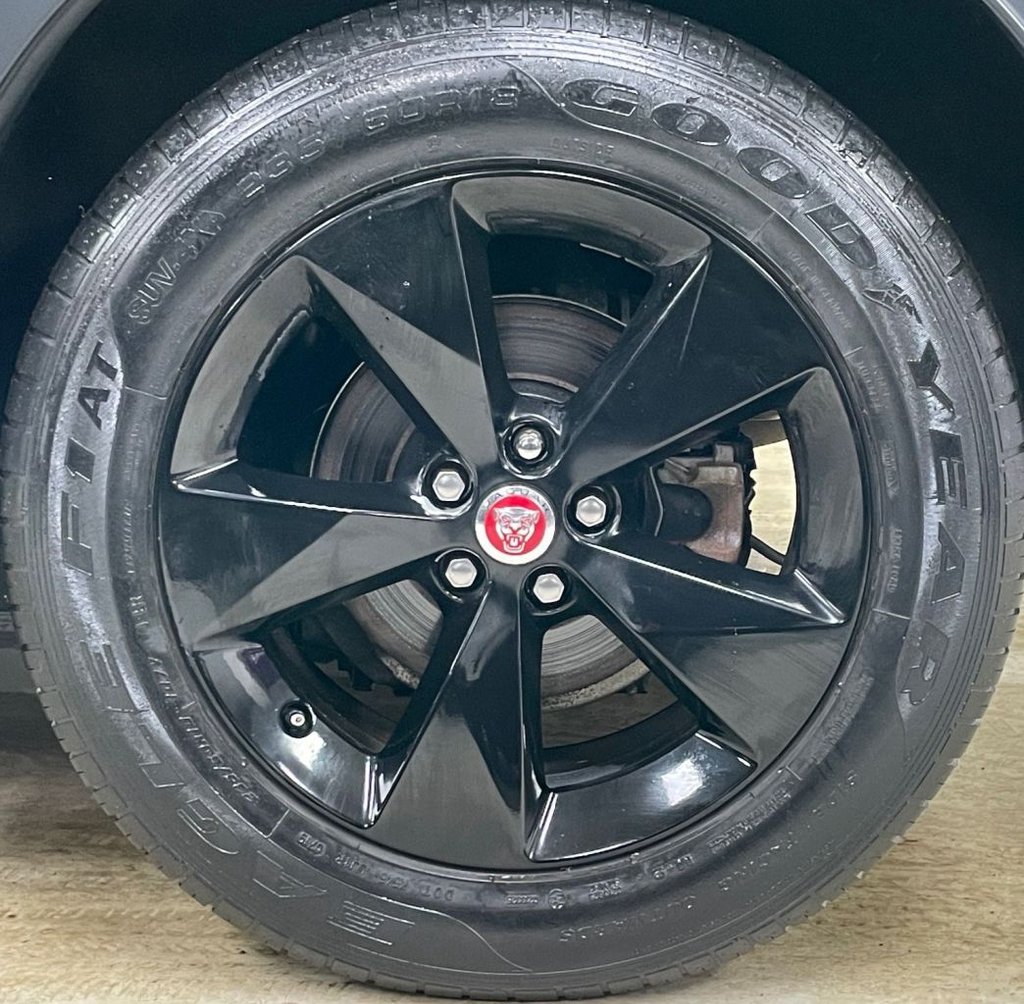 Used Jaguar E-Pace 2019 for sale - 76909799: Photo 16