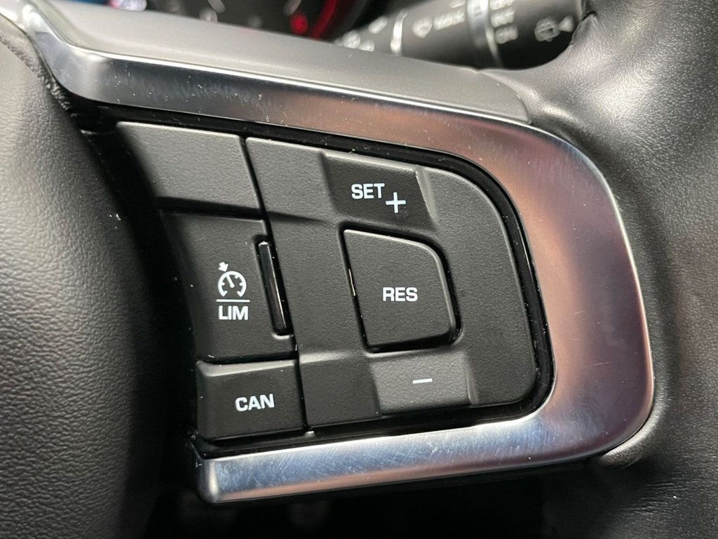 Used Jaguar E-Pace 2019 for sale - 76909799: Photo 36