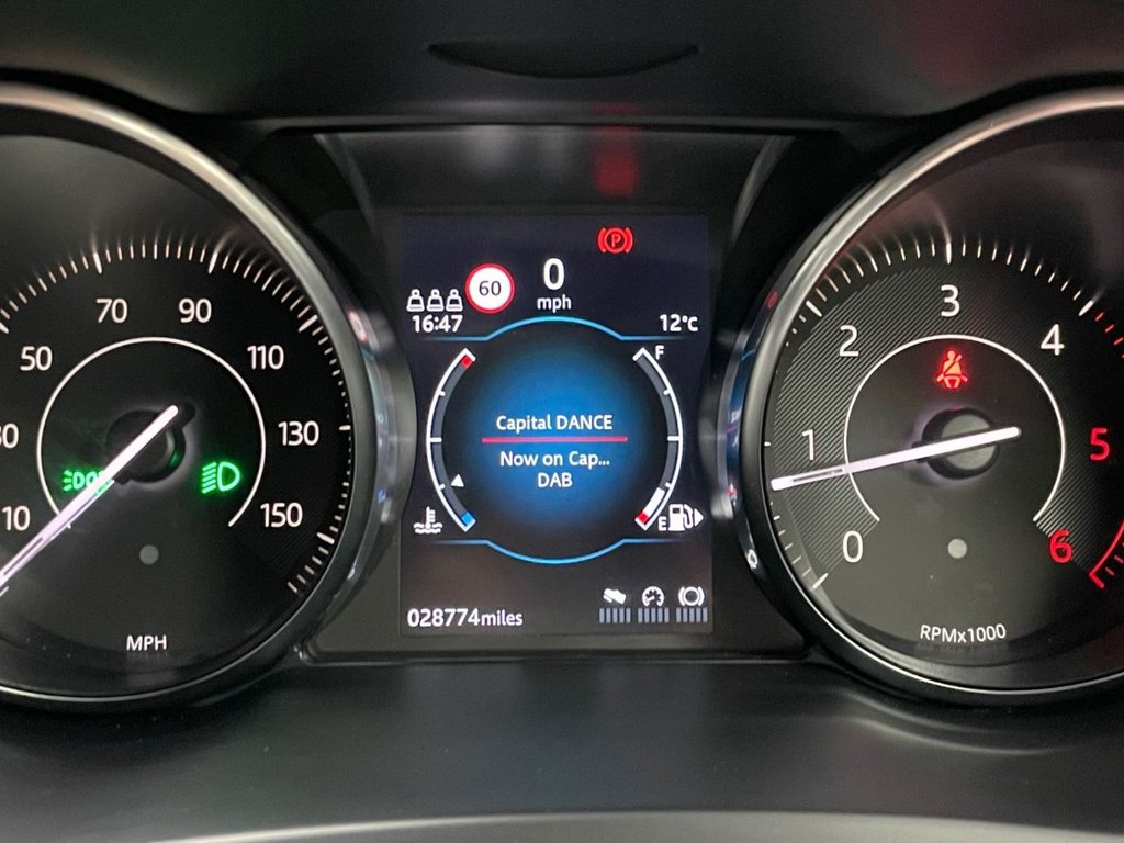 Used Jaguar E-Pace 2019 for sale - 76909799: Photo 37