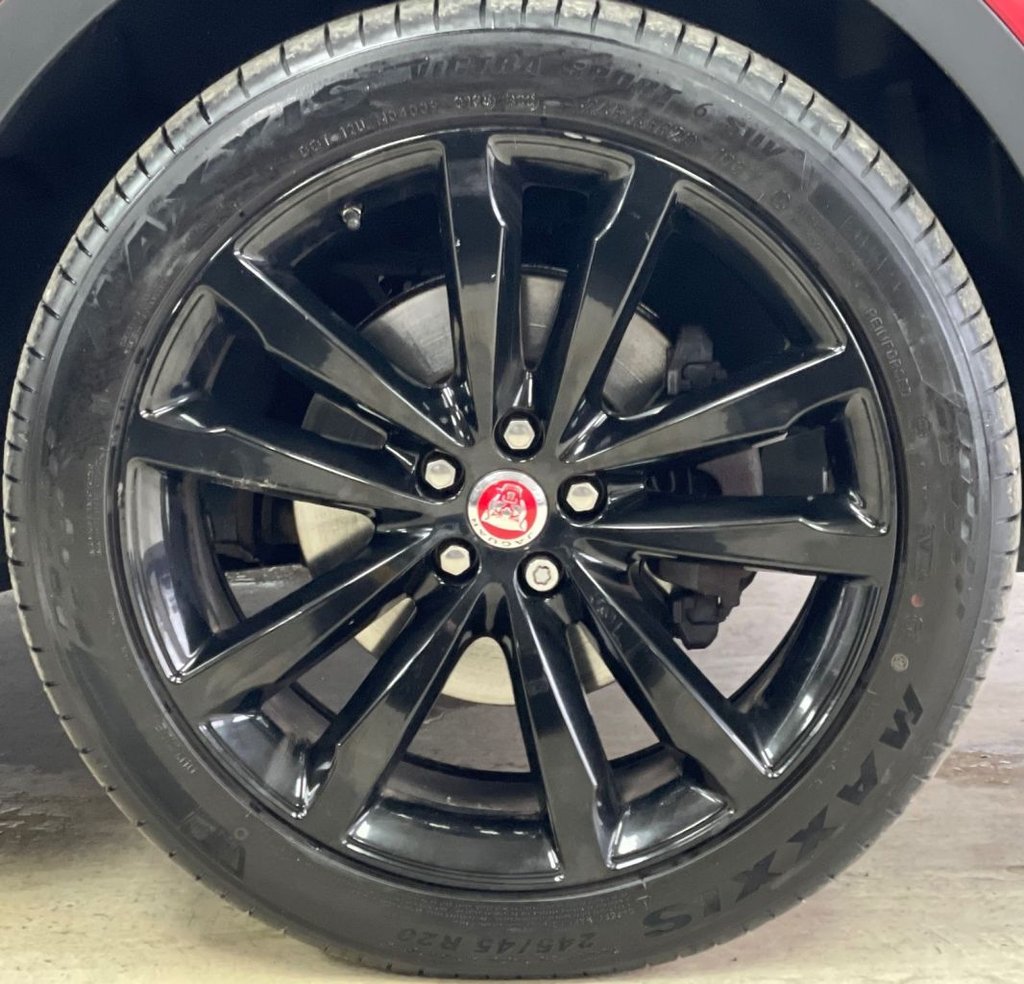 Used Jaguar E-Pace 2019 for sale - 76582292: Photo 19