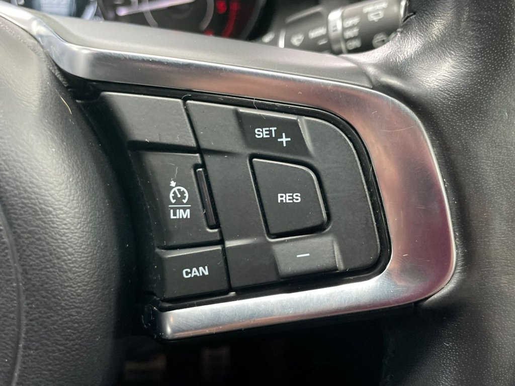 Used Jaguar E-Pace 2019 for sale - 76582292: Photo 38