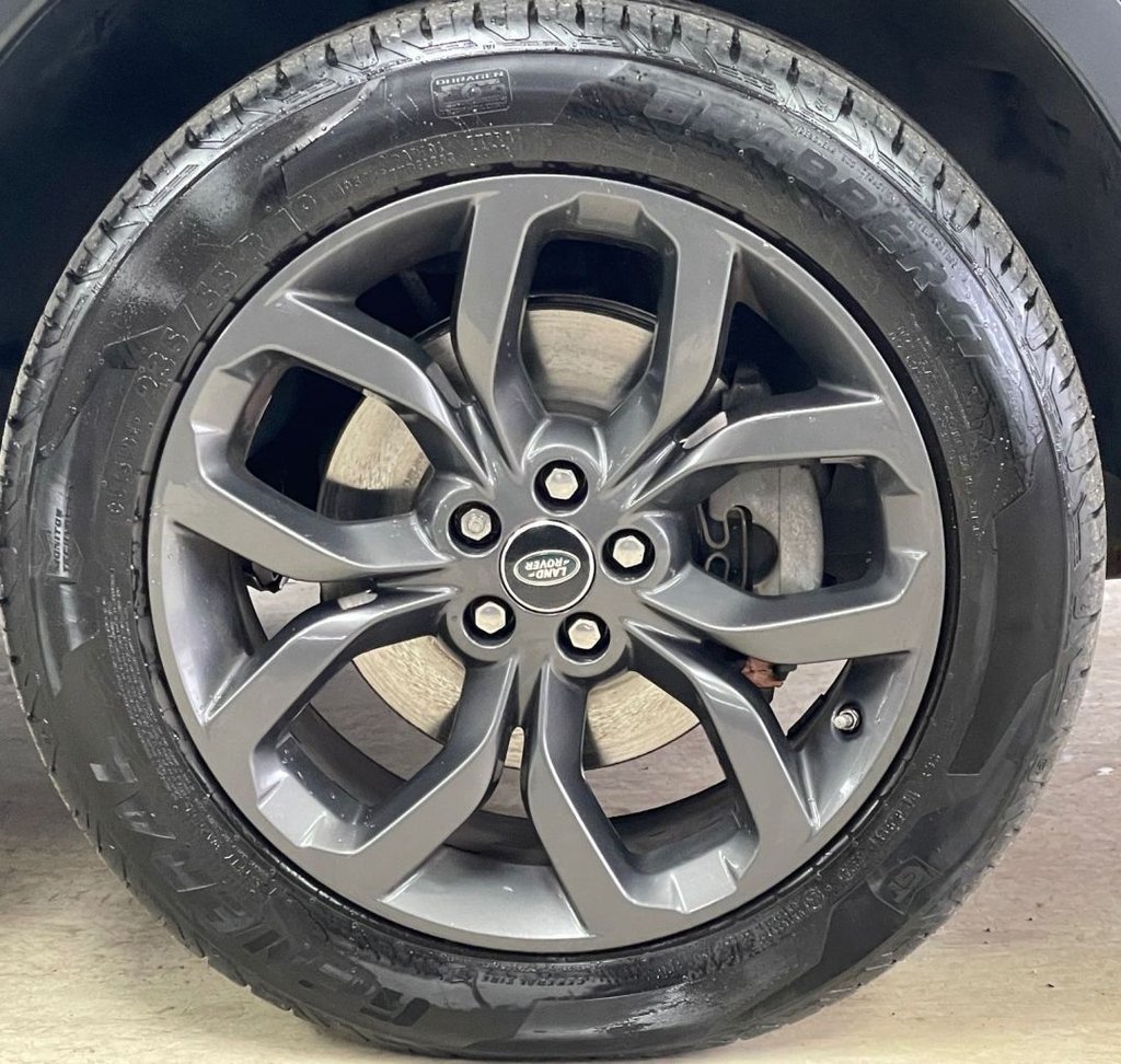 Used Land Rover Discovery Sport 2018 for sale - 76345309: Photo 16