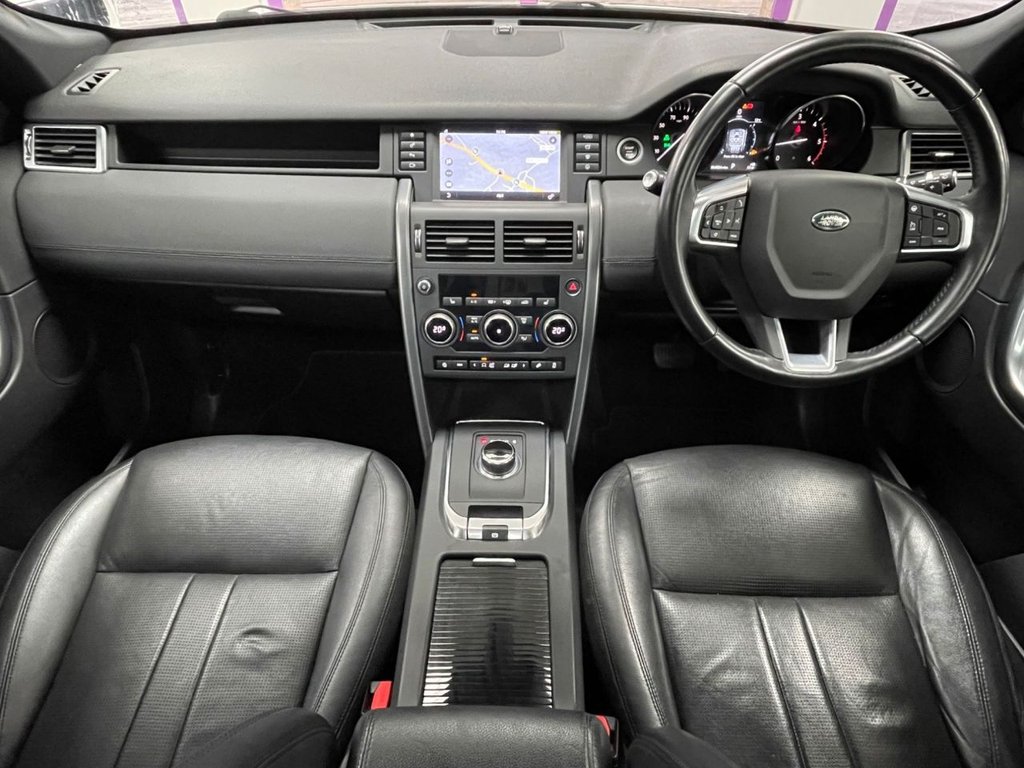 Used Land Rover Discovery Sport 2018 for sale - 76345309: Photo 2