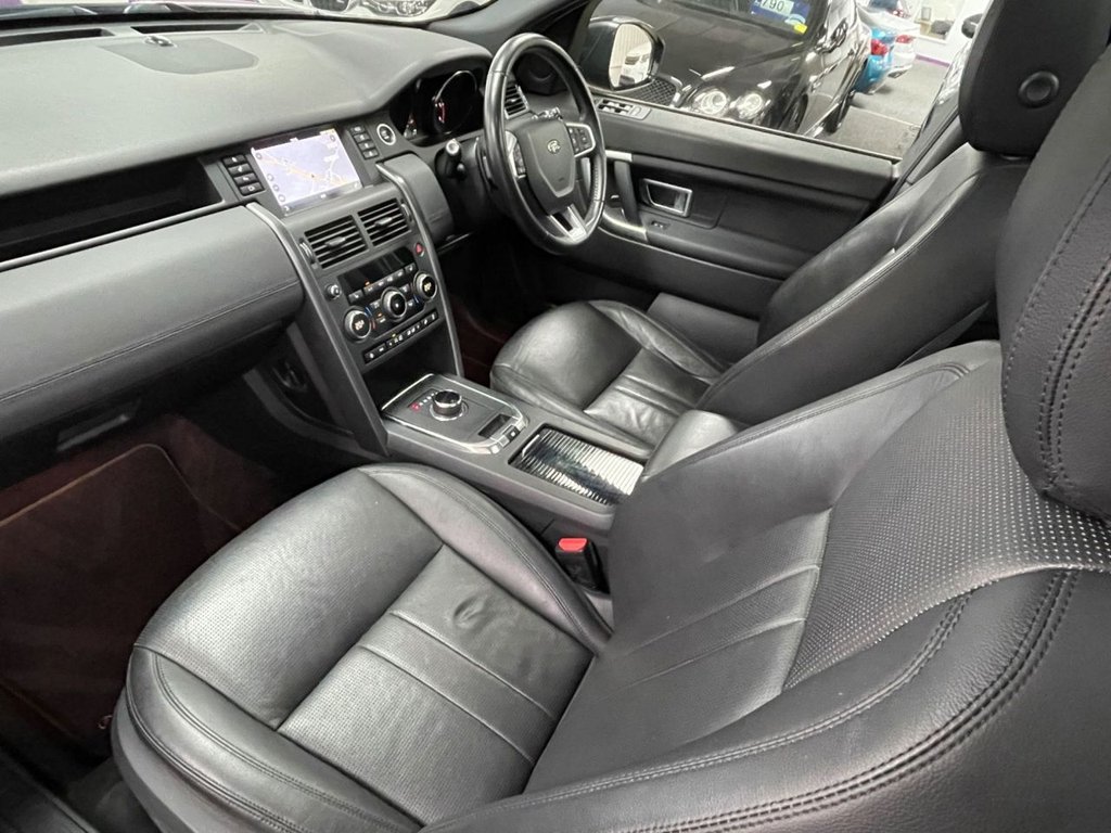 Used Land Rover Discovery Sport 2018 for sale - 76345309: Photo 32