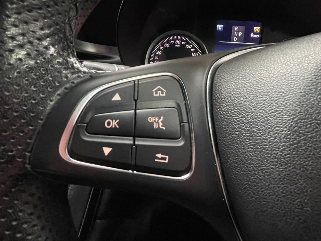 Used Mercedes-Benz GLC 2018 for sale - 77133042: Photo 38