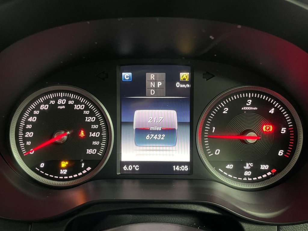 Used Mercedes-Benz GLC 2018 for sale - 77133042: Photo 40