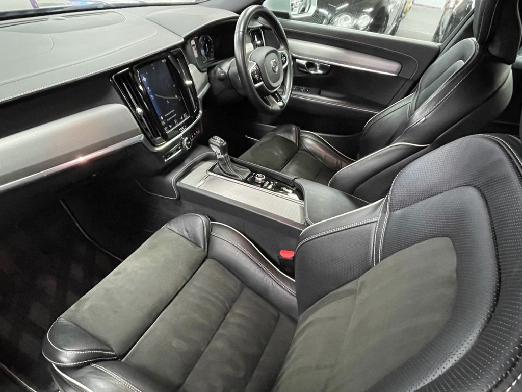 Used Volvo S90 2018 for sale - 76655472: Photo 32