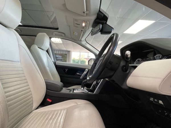 Used Land Rover Discovery Sport 2020 for sale - 76068455: Photo 25