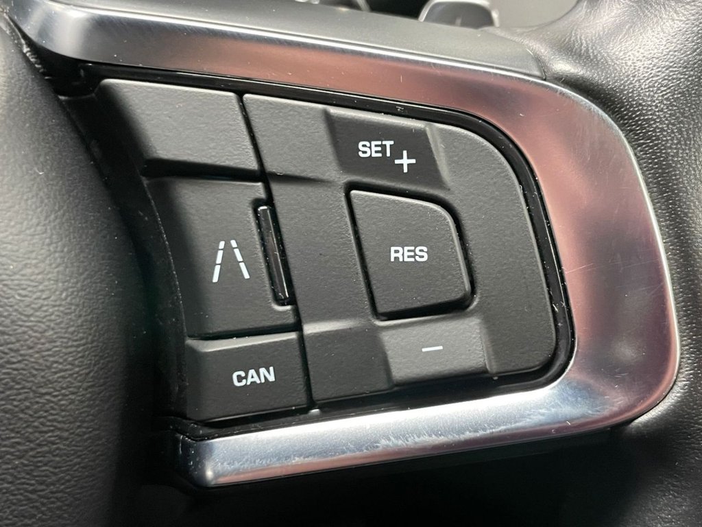 Used Jaguar F-Pace 2019 for sale - 77139605: Photo 36