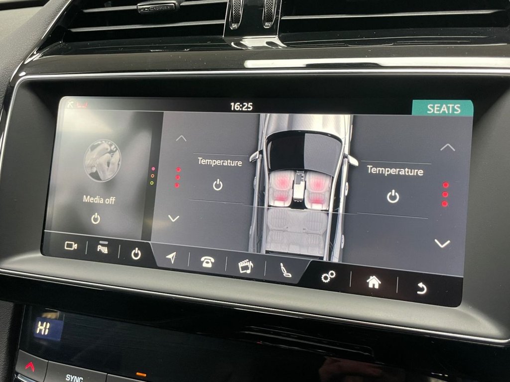 Used Jaguar F-Pace 2019 for sale - 77139605: Photo 40