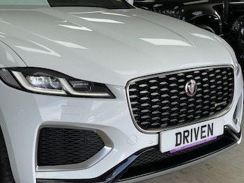 Used Jaguar F-Pace 2022 for sale - 79437842: Photo