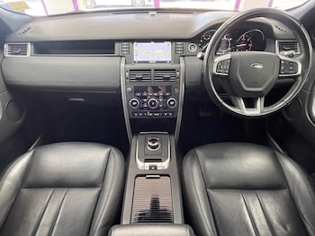 Used Land Rover Discovery Sport 2019 for sale - 79370373: Photo