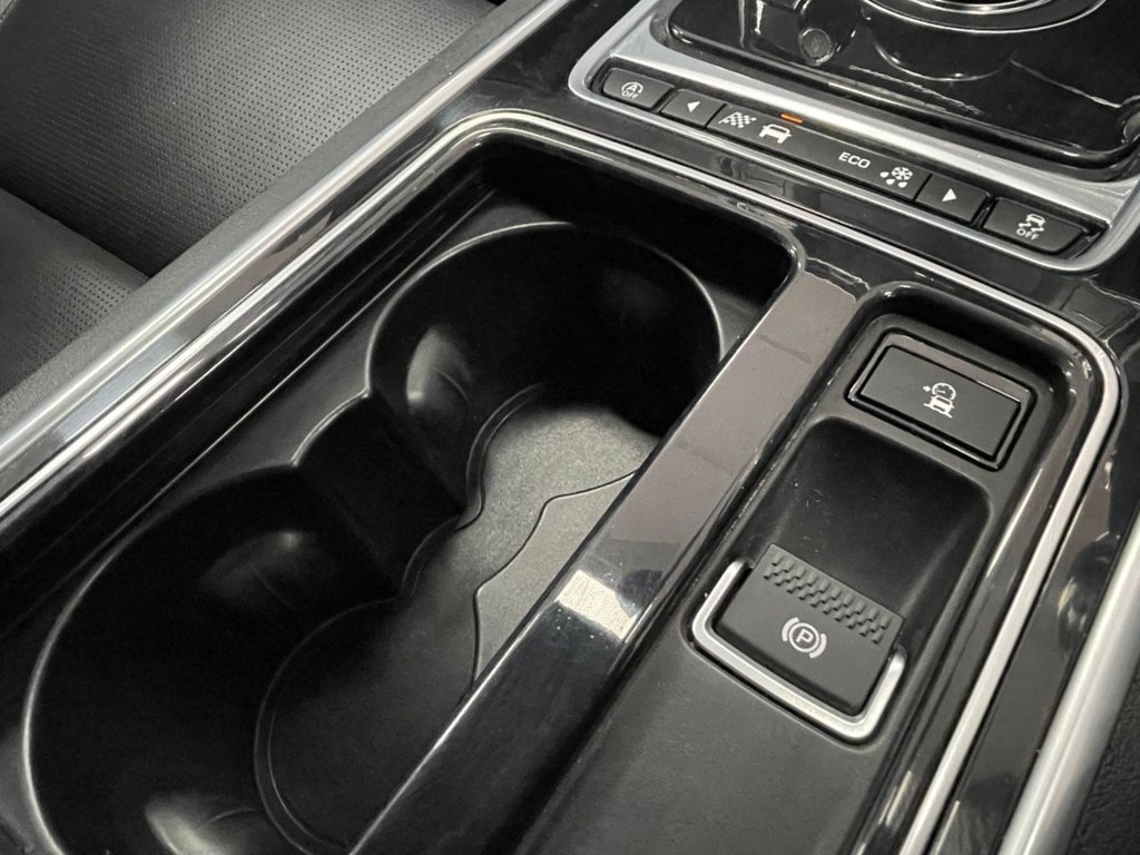 Used Jaguar XE 2018 for sale - 77546757: Photo 46