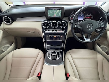 Used Mercedes-Benz GLC 2018 for sale - 75359002: Photo