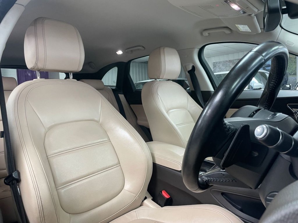 Used Jaguar F-Pace 2017 for sale - 76520669: Photo 22