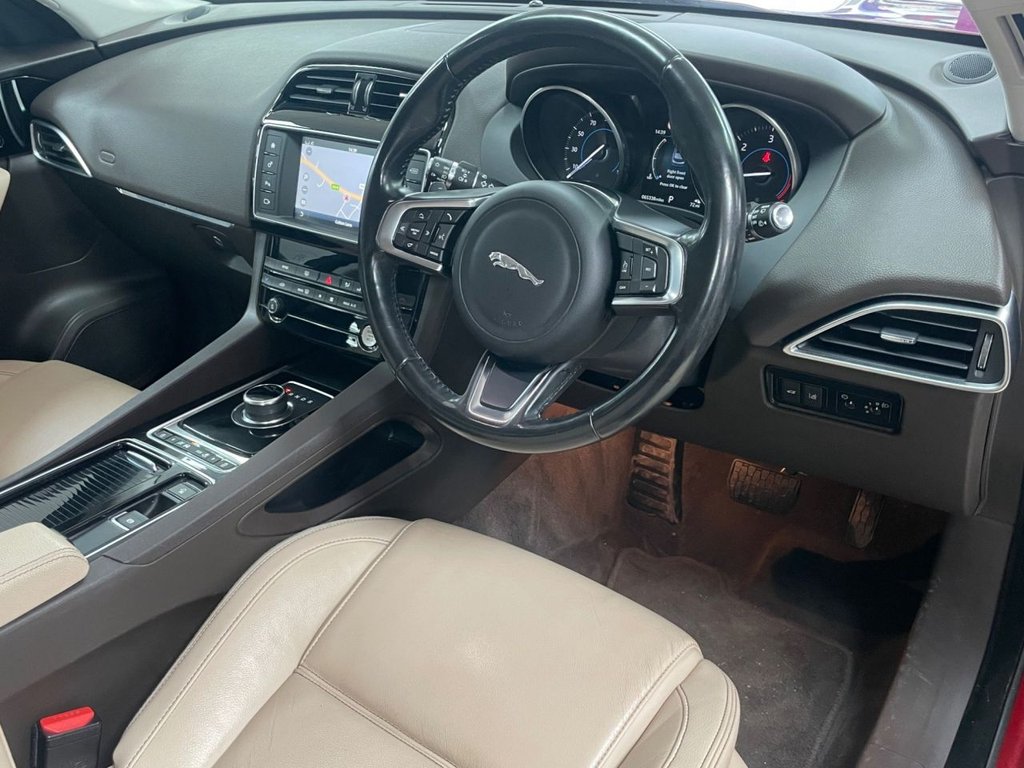 Used Jaguar F-Pace 2017 for sale - 76520669: Photo 24