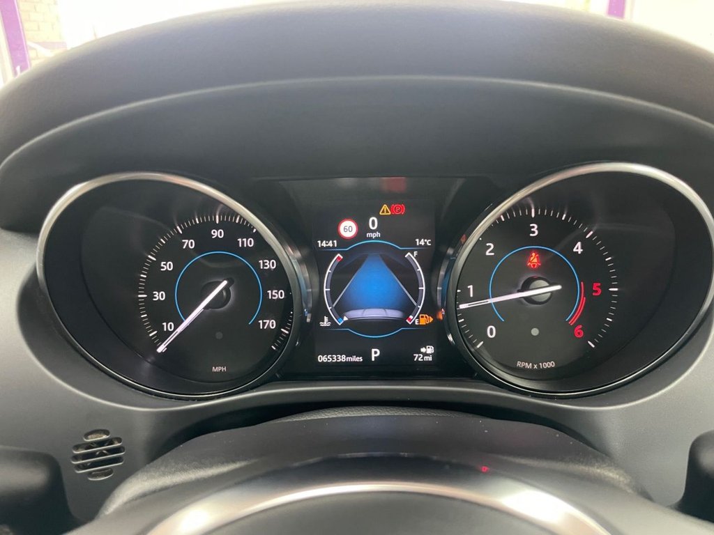 Used Jaguar F-Pace 2017 for sale - 76520669: Photo 35