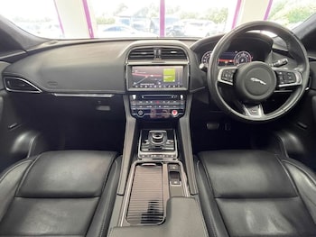 Used Jaguar F-Pace 2018 for sale - 78792859: Photo