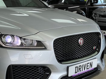 Used Jaguar F-Pace 2018 for sale - 78792859: Photo