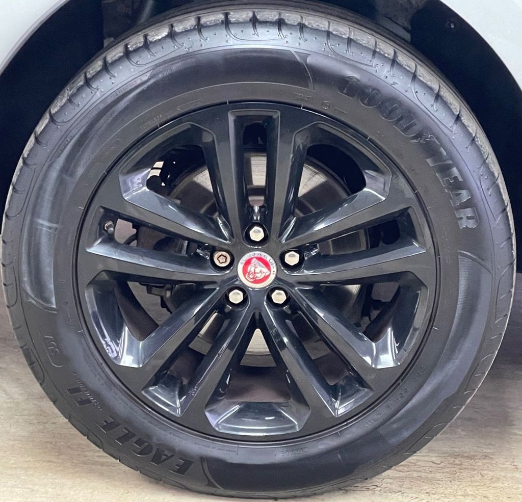 Used Jaguar F-Pace 2018 for sale - 77680288: Photo 15