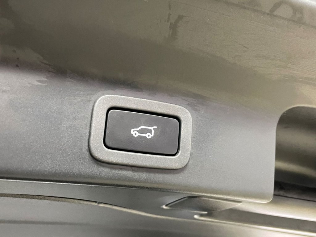 Used Jaguar F-Pace 2018 for sale - 77680288: Photo 19