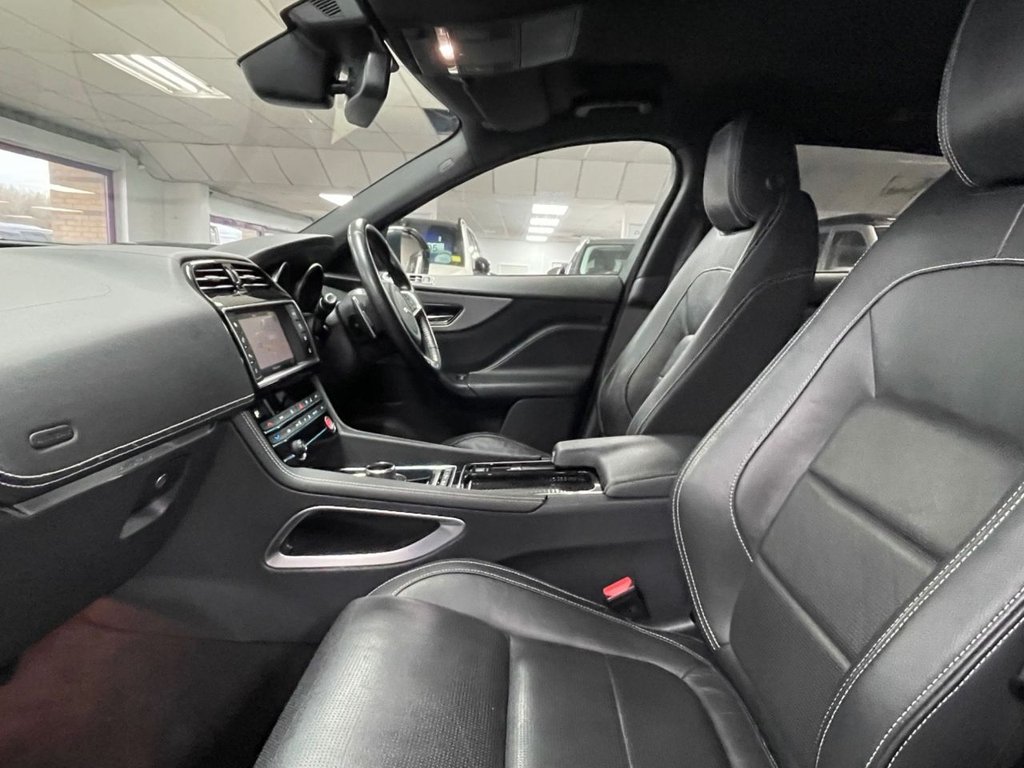 Used Jaguar F-Pace 2018 for sale - 77680288: Photo 33