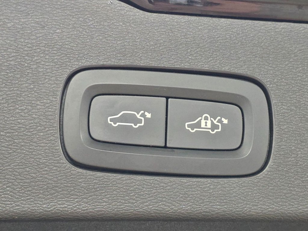 Used Volvo V60 2021 for sale - 76642253: Photo 17