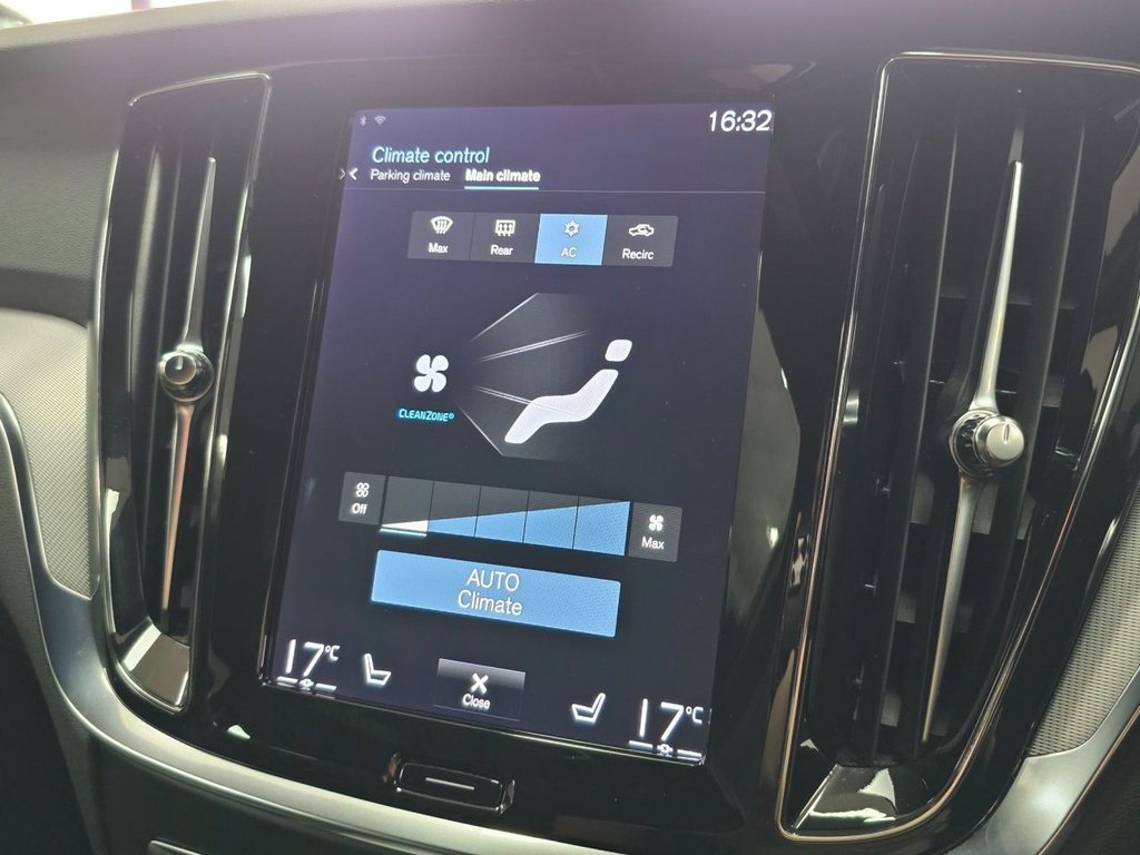 Used Volvo V60 2021 for sale - 76642253: Photo 39