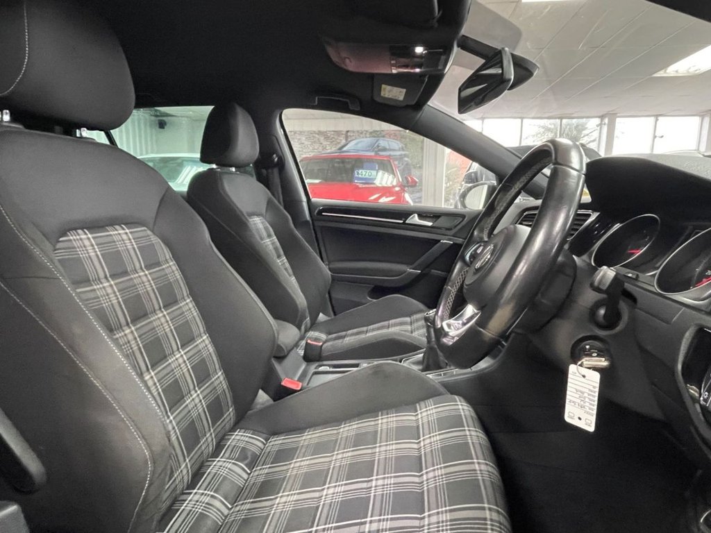 Used Volkswagen Golf 2014 for sale - 77534311: Photo 23