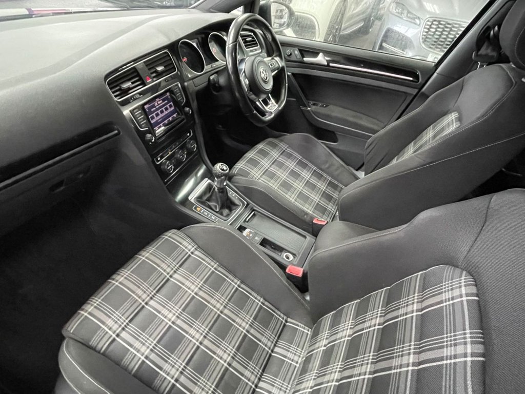 Used Volkswagen Golf 2014 for sale - 77534311: Photo 29