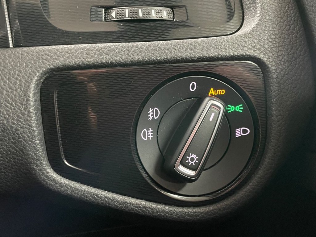 Used Volkswagen Golf 2014 for sale - 77534311: Photo 35