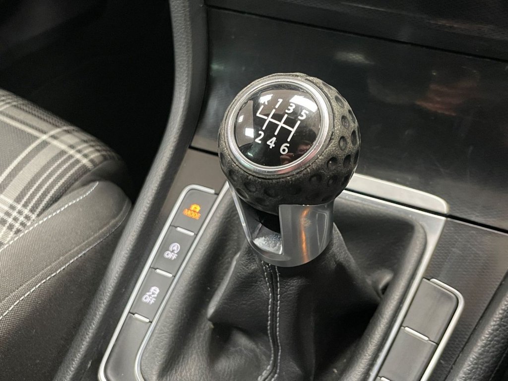 Used Volkswagen Golf 2014 for sale - 77534311: Photo 43