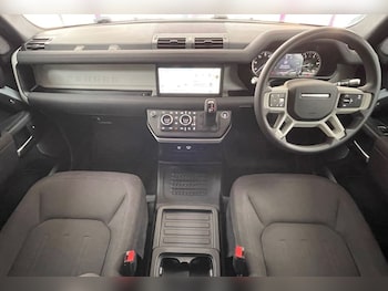 Used Land Rover Defender 2021 for sale - 75596586: Photo