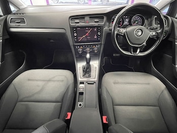 Used Volkswagen Golf 2020 for sale - 77133043: Photo