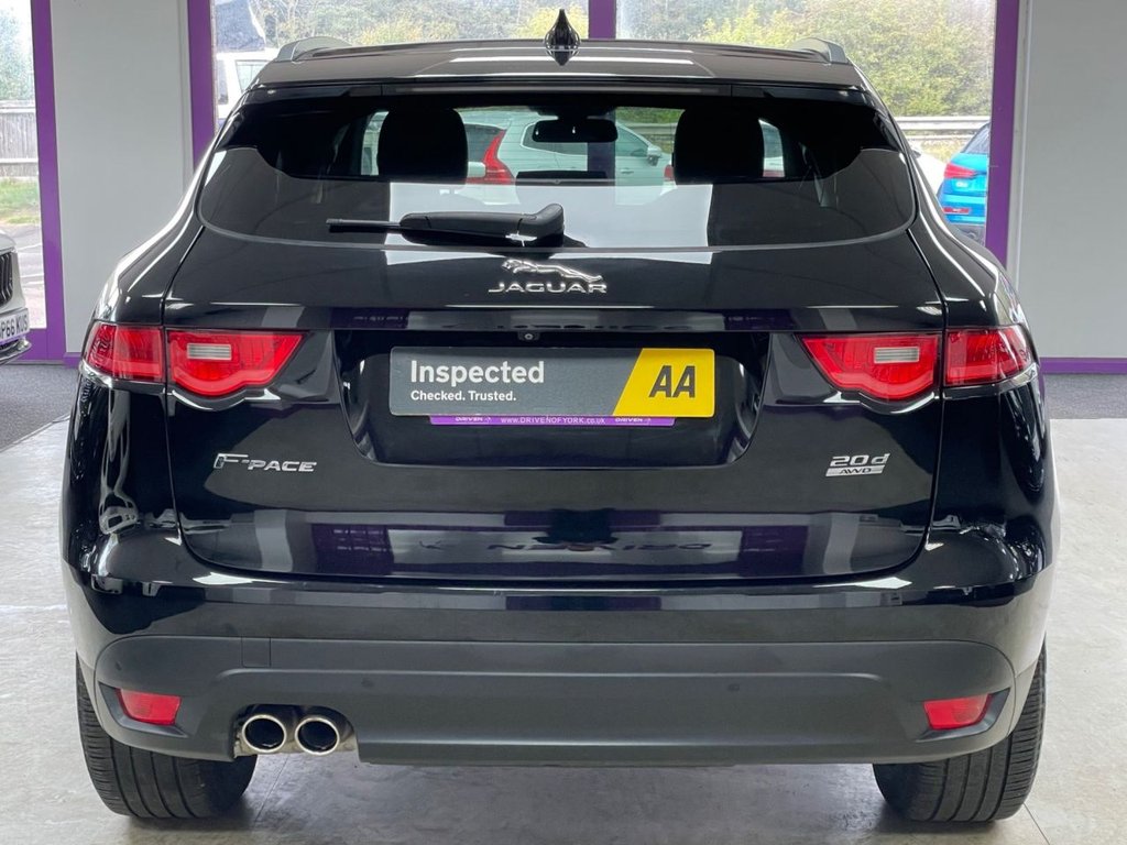 Used Jaguar F-Pace 2017 for sale - 76236119: Photo 10
