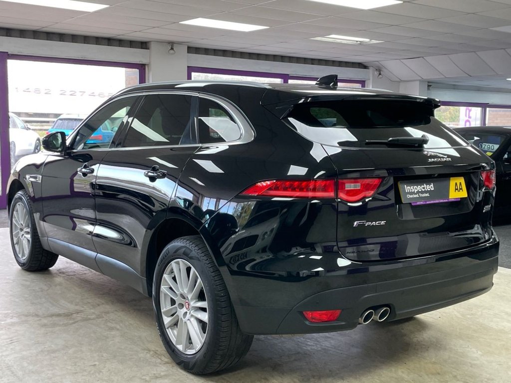 Used Jaguar F-Pace 2017 for sale - 76236119: Photo 9