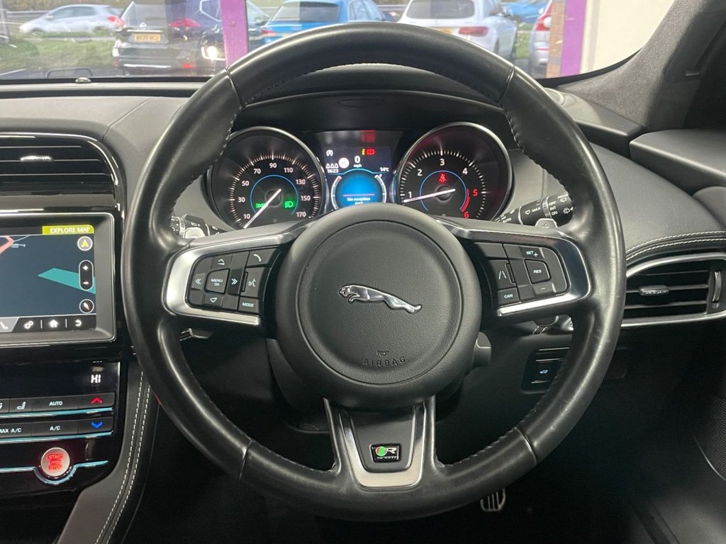 Used Jaguar F-Pace 2020 for sale - 76520384: Photo 32