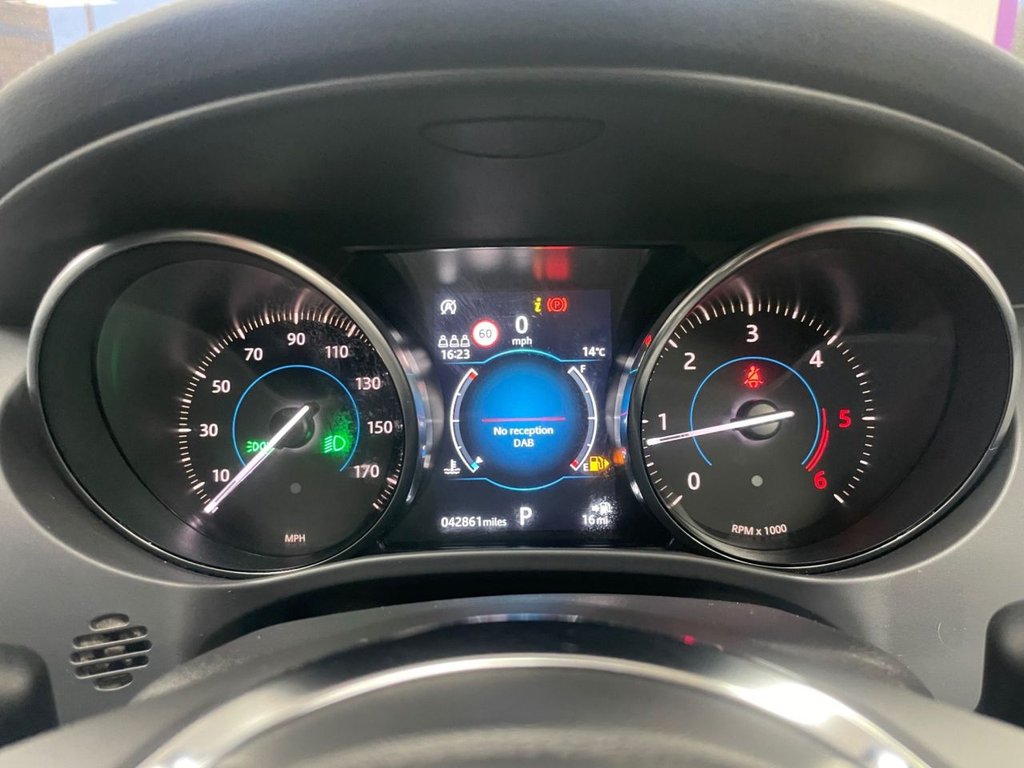 Used Jaguar F-Pace 2020 for sale - 76520384: Photo 33