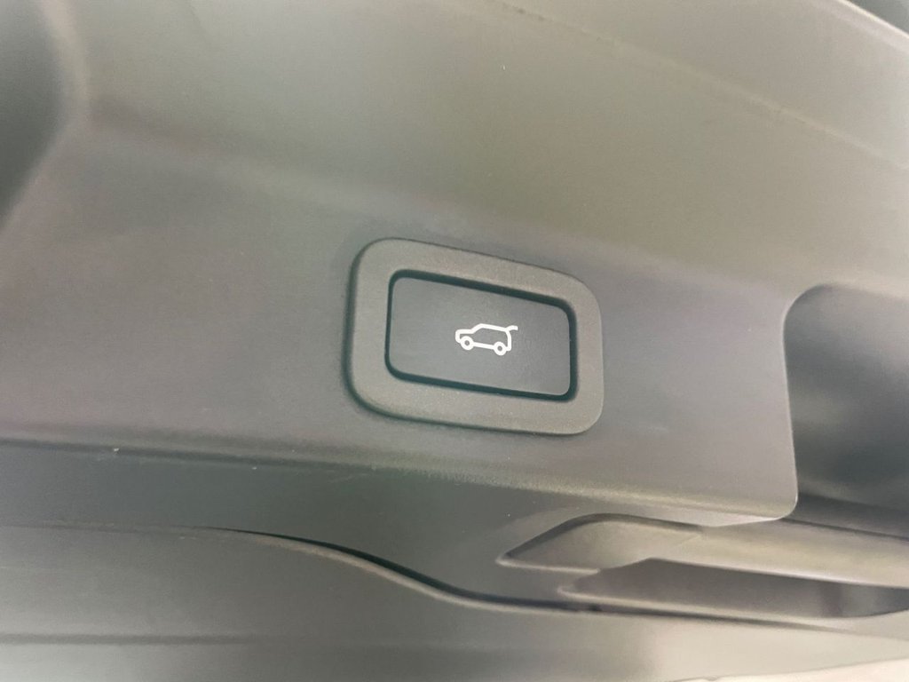 Used Jaguar F-Pace 2019 for sale - 76520718: Photo 11