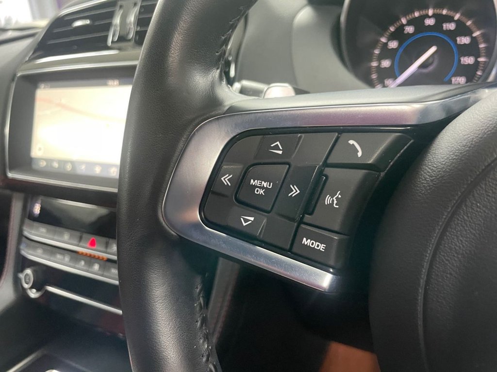 Used Jaguar F-Pace 2019 for sale - 76520718: Photo 35