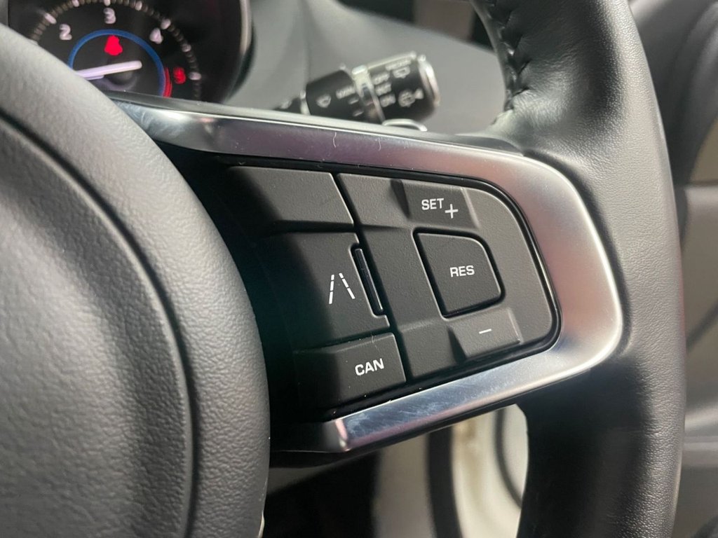 Used Jaguar F-Pace 2019 for sale - 76520718: Photo 36