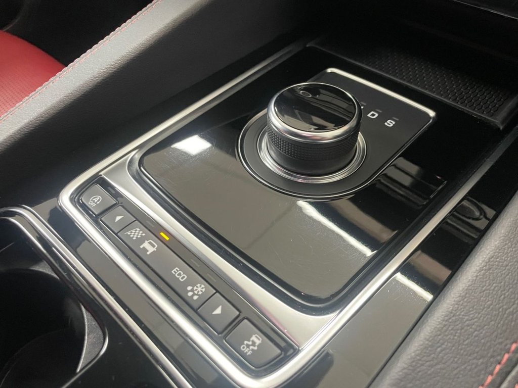 Used Jaguar F-Pace 2019 for sale - 76520718: Photo 38