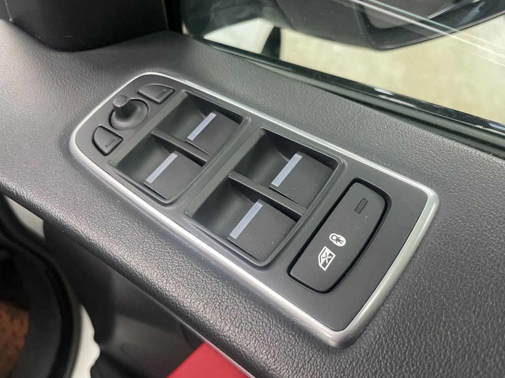 Used Jaguar F-Pace 2019 for sale - 76520718: Photo 39