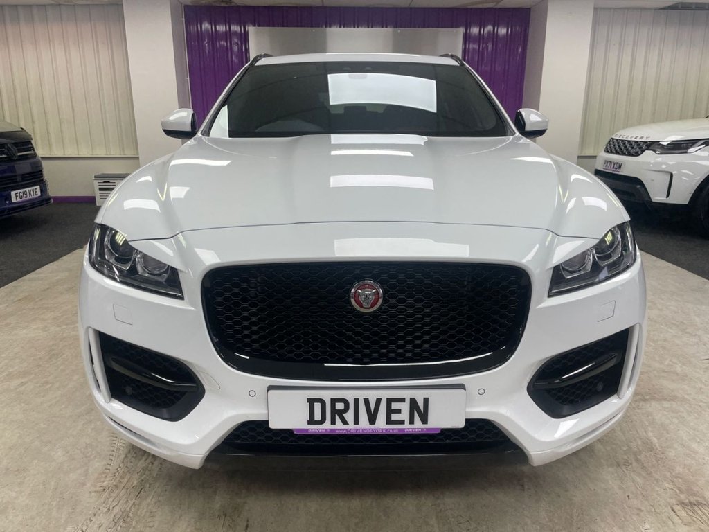 Used Jaguar F-Pace 2019 for sale - 76520718: Photo 4