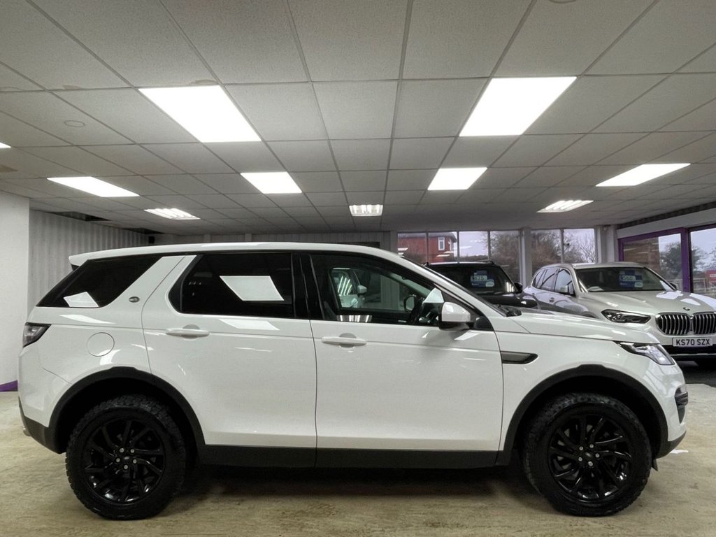 Used Land Rover Discovery 2025 for sale - 77422013: Photo 12